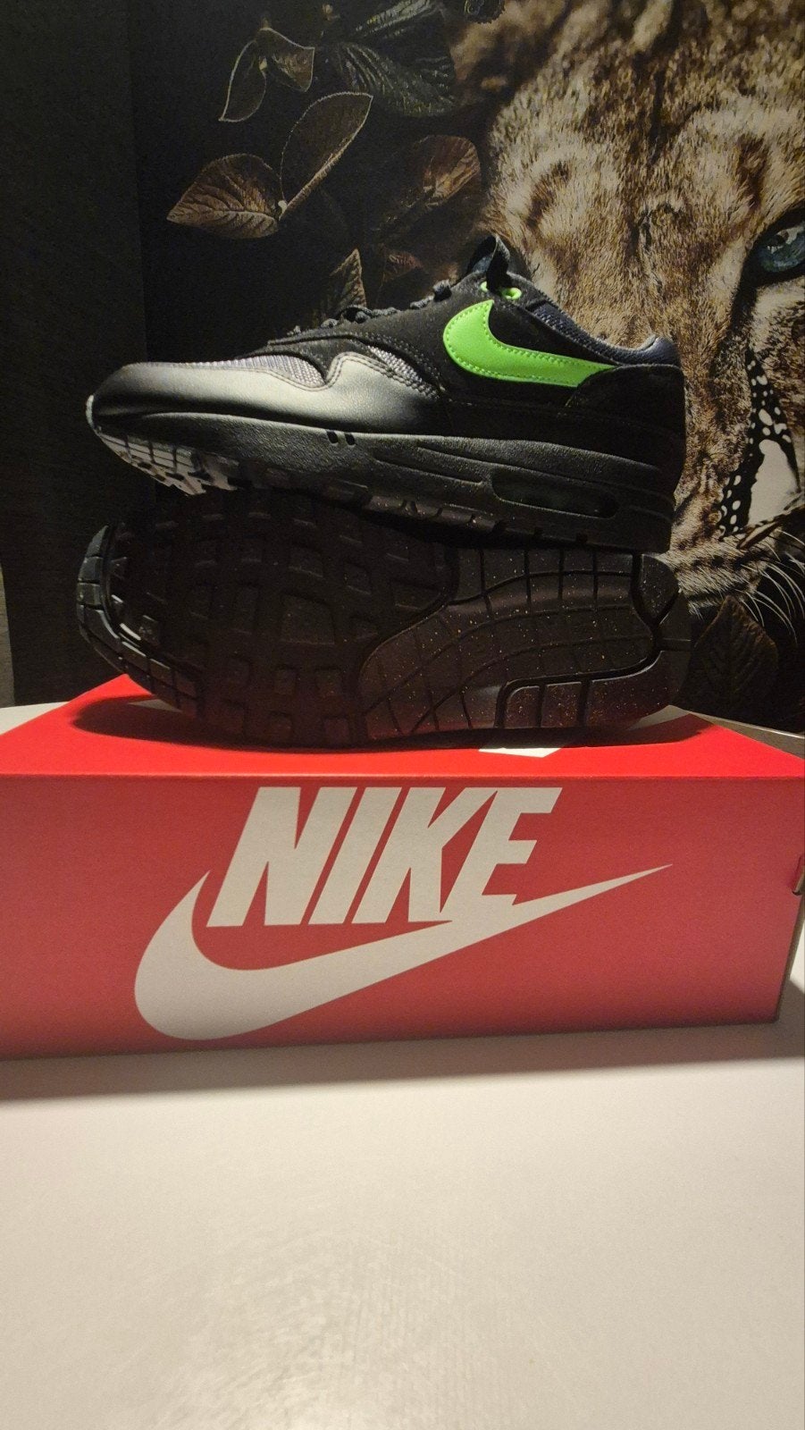 Nike Air max 1 ESS "Green Strike" maat 43, Ophalen of Verzenden, Nieuw, Overige kleuren