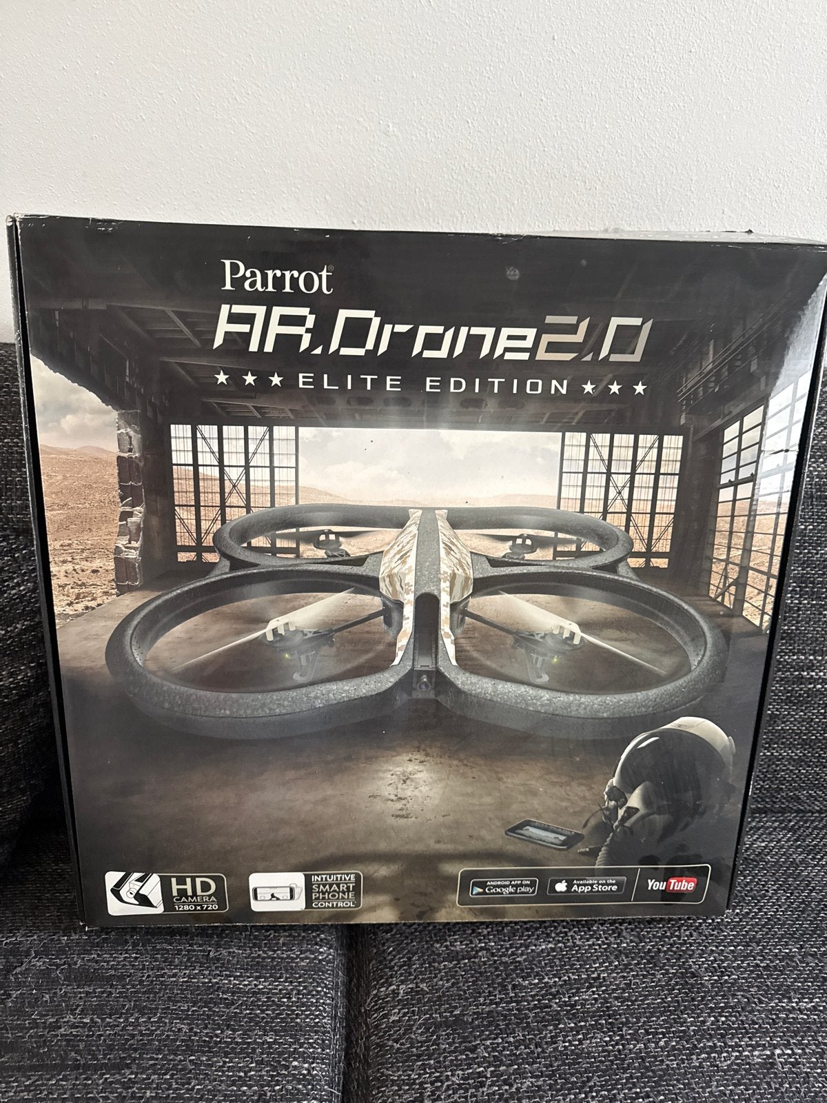 Parrot AR.Drone 2.0 Elite Edition - Nieuw in doos, 250 tot 900 gram, Nieuw, Minder dan 100 meter, Standaard kwaliteit
