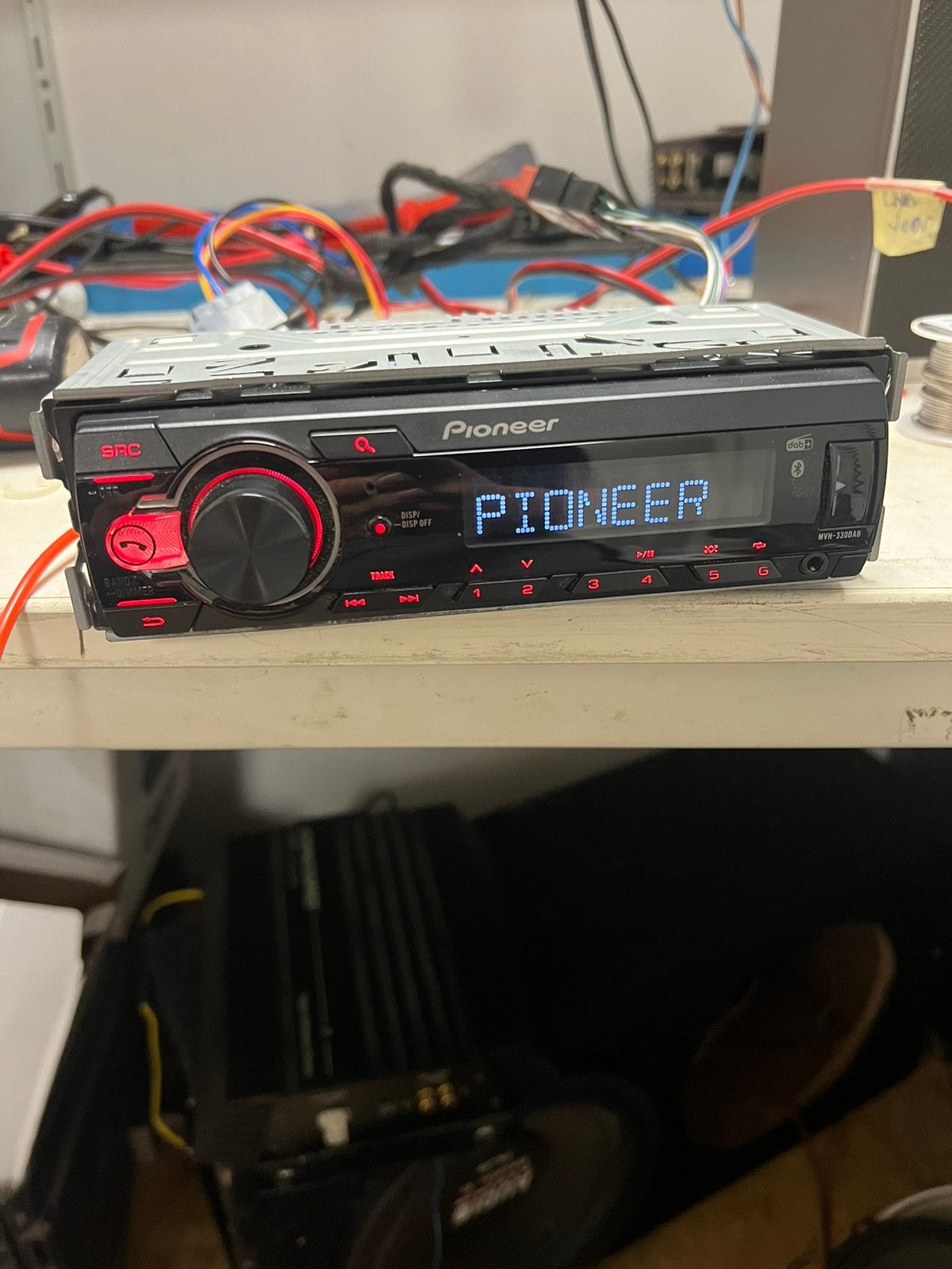 Bluetooth autoradio Pioneer MVH-330DAB, Ophalen of Verzenden, Zo goed als nieuw
