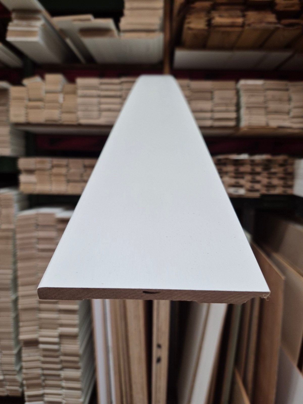 9x120mm mdf vochtwerende plint 240cm lang ral9010 gegrond, Ophalen, ., Nieuw, 200 tot 250 cm