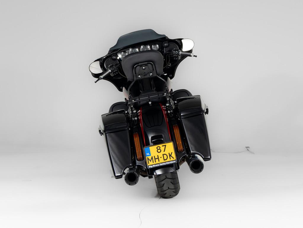 Harley-Davidson CVO Street Glide (bj 2016), Bedrijf, Meer dan 35 kW, 15 Twelve, 1801 cc