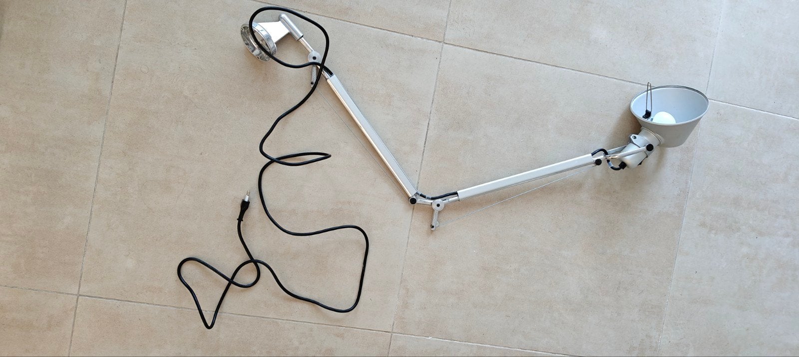 Artemide Tolomeo Mini Tafellamp - Design Klassieker, Bureaulamp, Gebruikt, Met schakelaar, Metaal