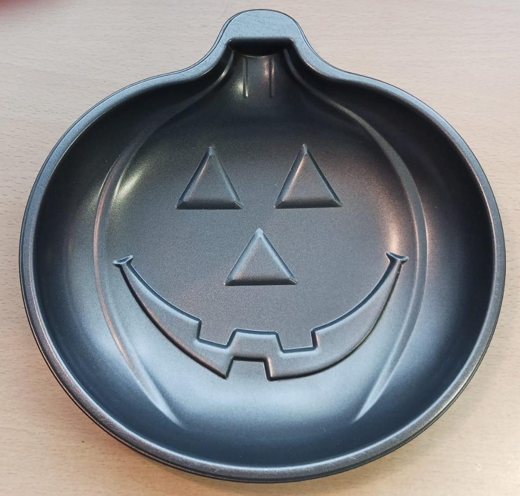 Halloween pompoen bakvorm met een antiaanbaklaag, Ophalen of Verzenden, Taarten, Bakvorm