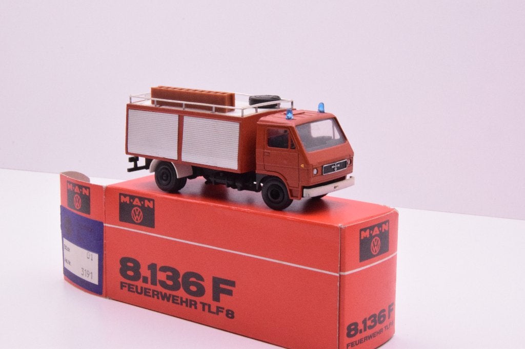 MAN  8.136F  Feuerwehr  '' Conrad '', Ophalen of Verzenden, Zo goed als nieuw, Bus of Vrachtwagen, Conrad