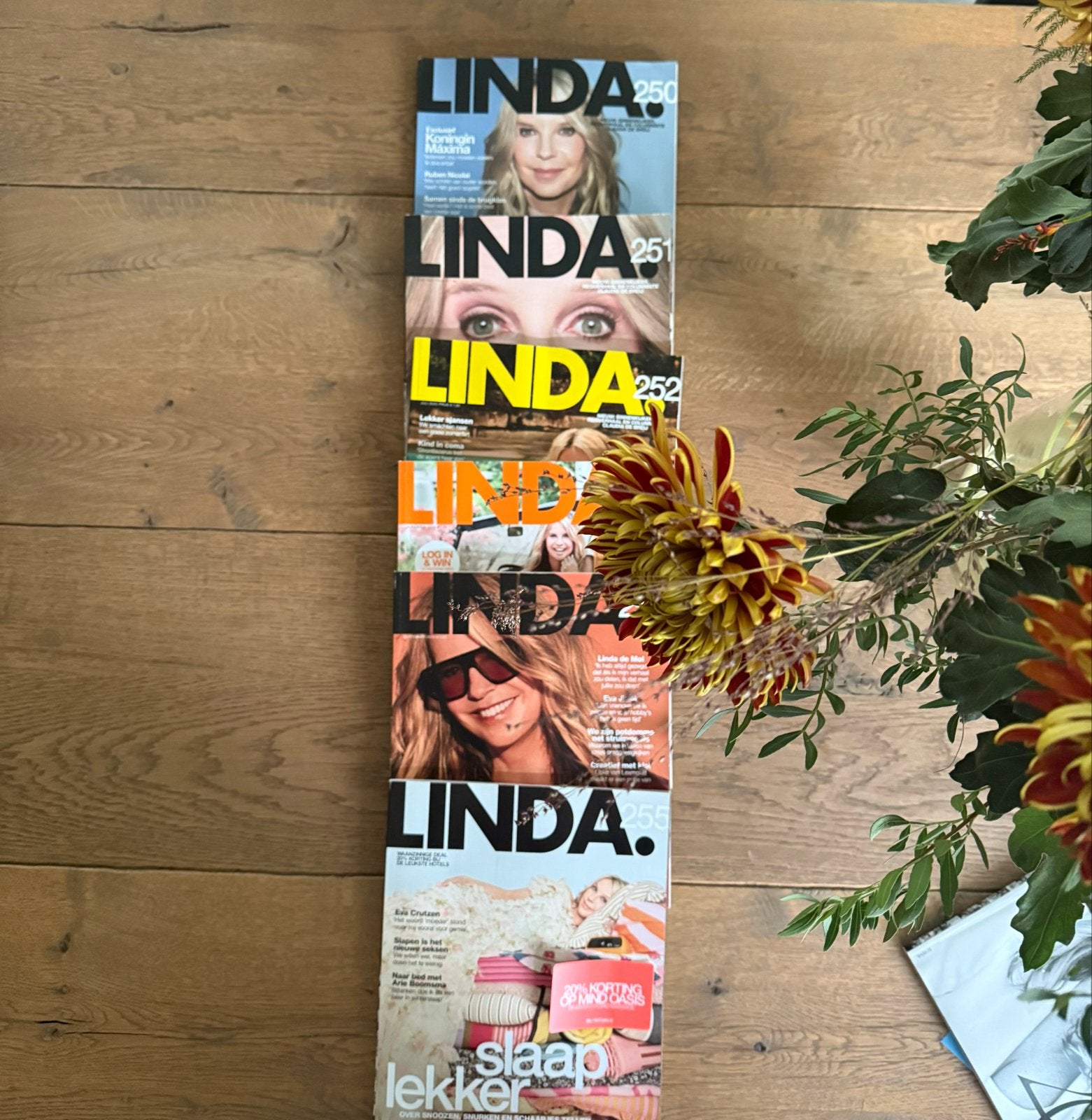 LINDA. magazines - diverse edities, Ophalen of Verzenden, Gelezen, Damesbladen