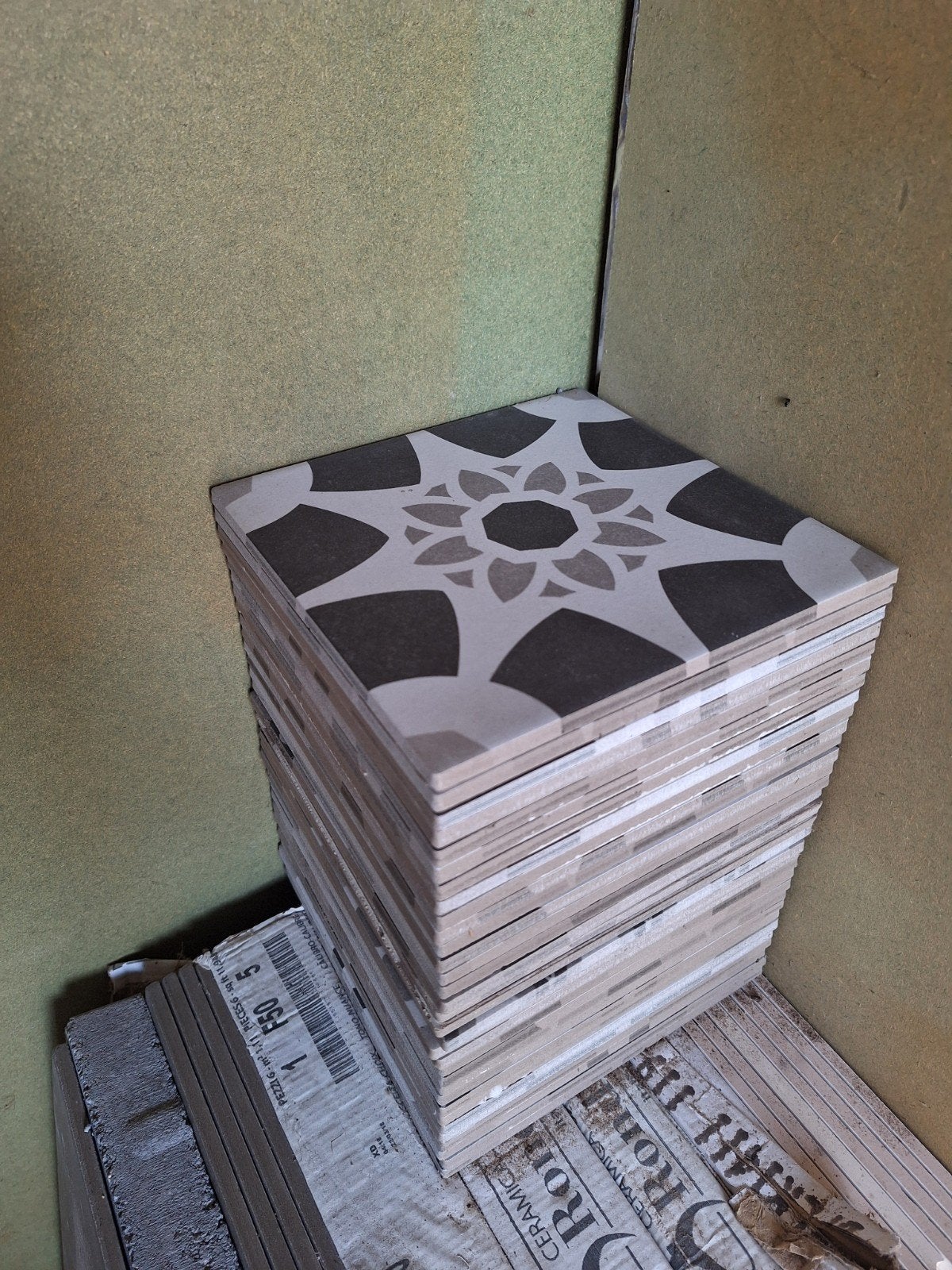 32 tegels 20 x 20 cm, Doe-het-zelf en Verbouw, Tegels, Ophalen, Keramiek, 20 tot 40 cm, Minder dan 5 m²