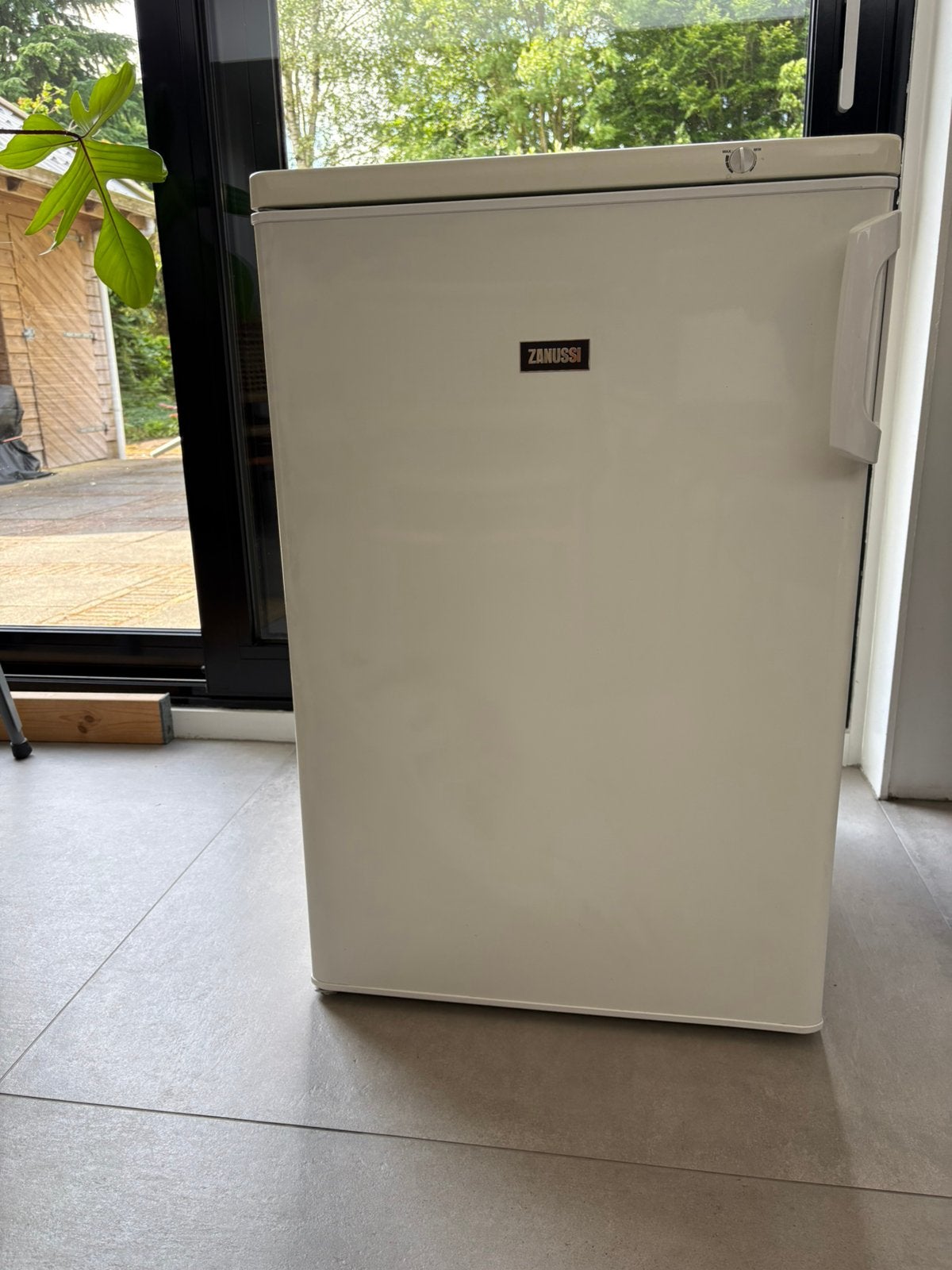 Zeer nette Zanussi ZFT11101WA tafelmodel vriezer, Witgoed en Apparatuur, Vriezers en Diepvrieskisten, Gebruikt, Minder dan 60 cm