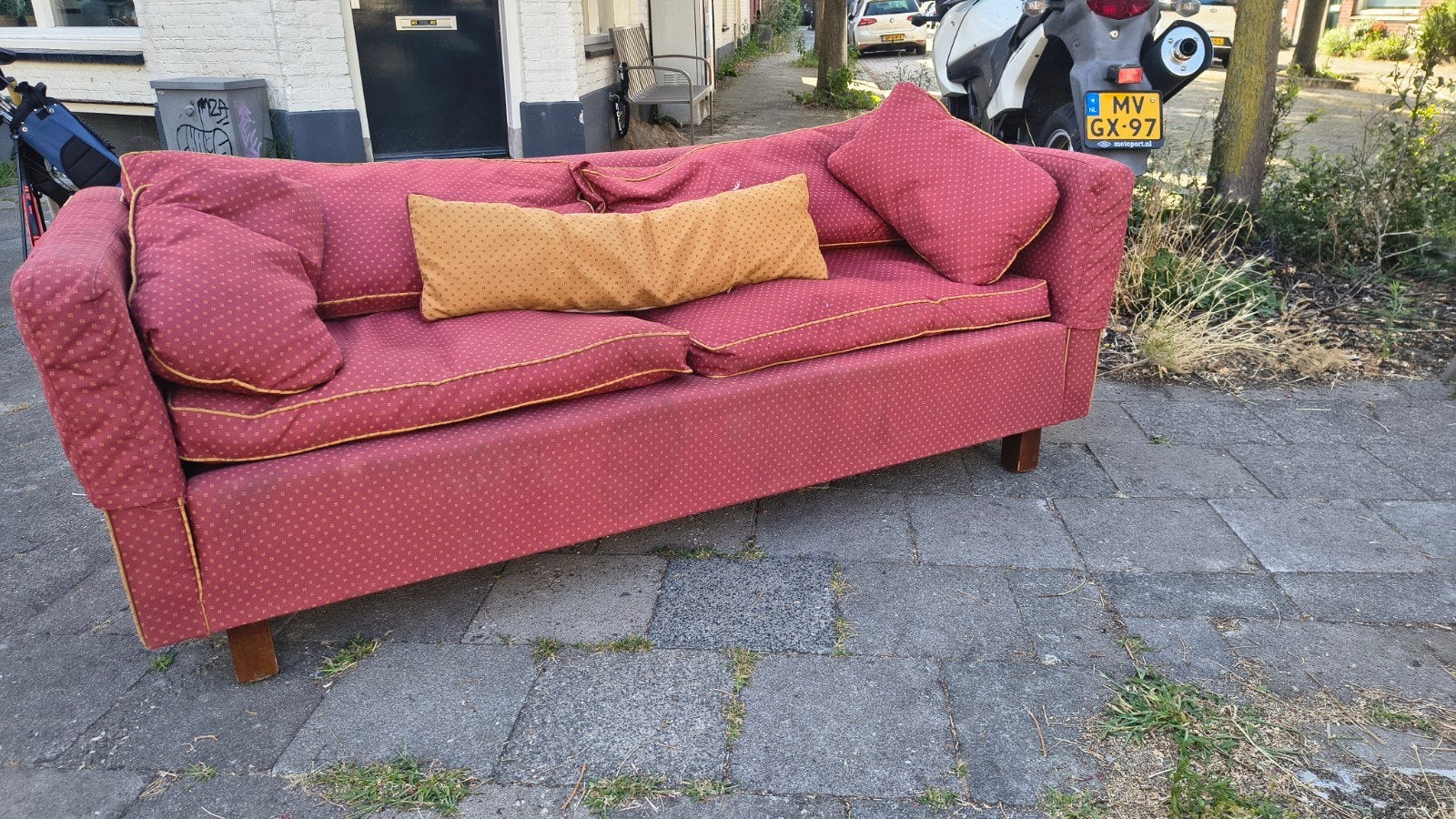 RODE BANK ZSM GRATIS OPHALEN, Huis en Inrichting, Ophalen, Gebruikt, 75 tot 100 cm, Rechte bank