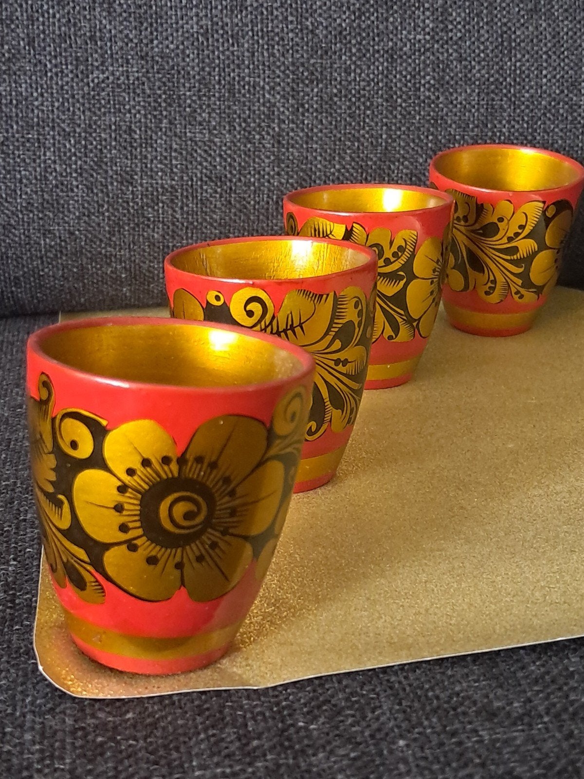 Set van 4 vintage Russische Chochloma borrelglazen/bekers, Ophalen of Verzenden