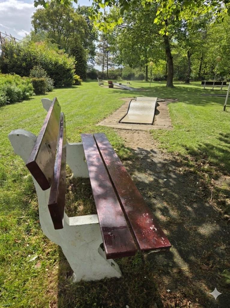18 holes midgetgolf /minigolf voor horeca/camping/recreatie, Ophalen, Gebruikt, Overige typen, Overige merken