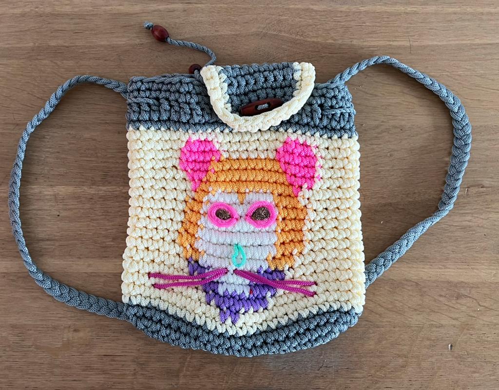 Gehaakt kinderrugzakje 25cm hoog, 21cm breed, Ophalen of Verzenden, Zo goed als nieuw