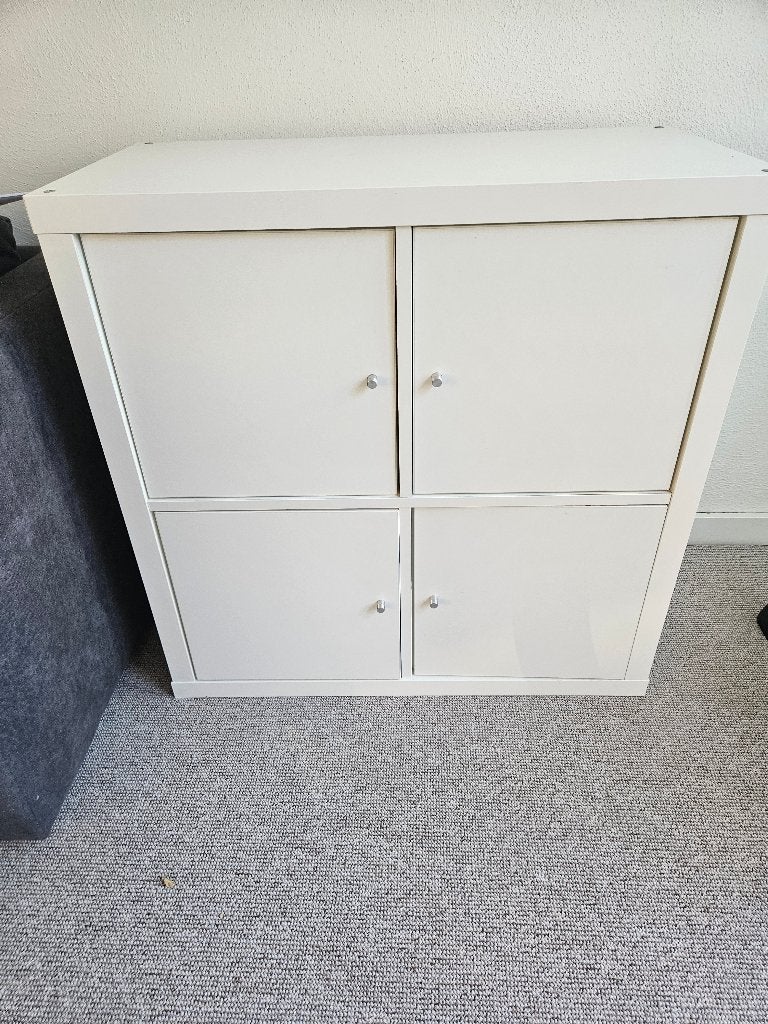 Kastje IKEA, Ophalen