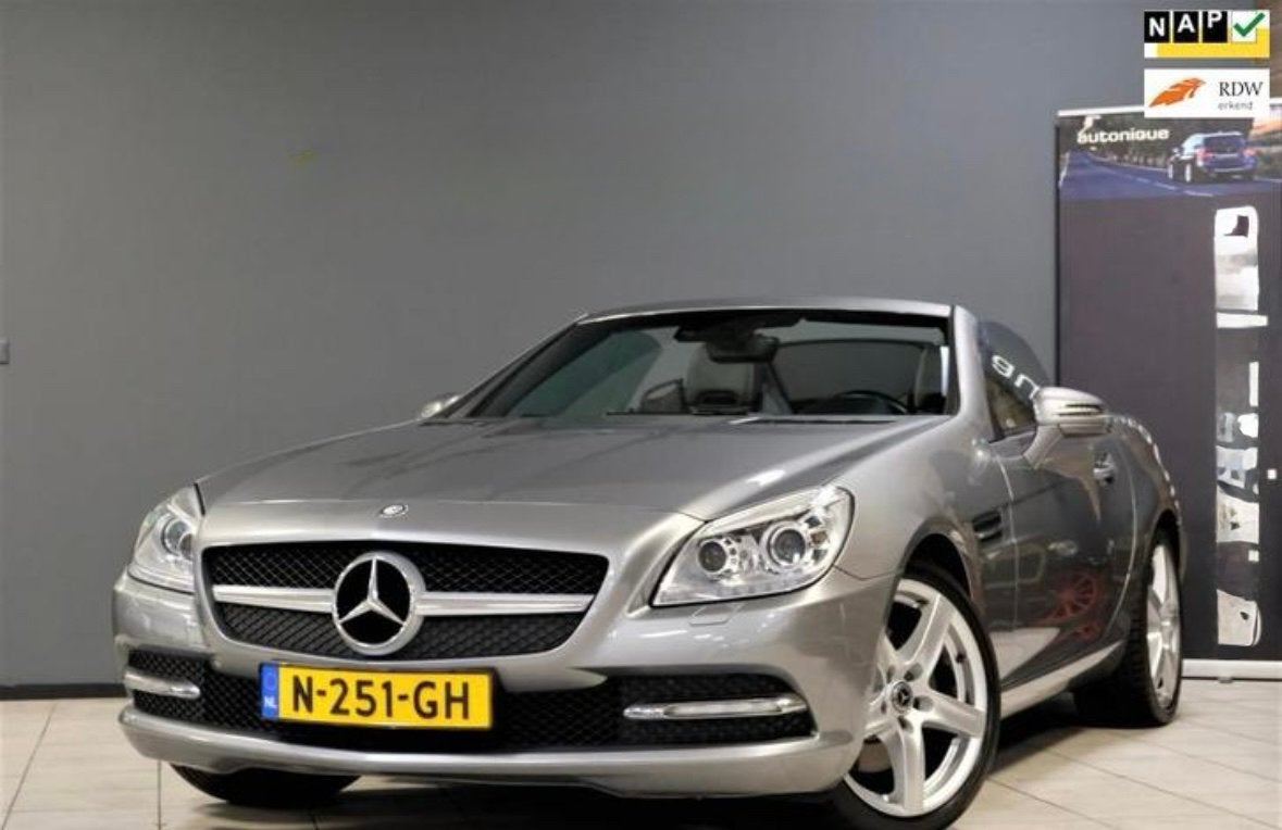 Mercedes SLK 250 AMG Sportpakket CABRIO!!, Auto's, Automaat, Zwart, Cabriolet, 84 €/maand