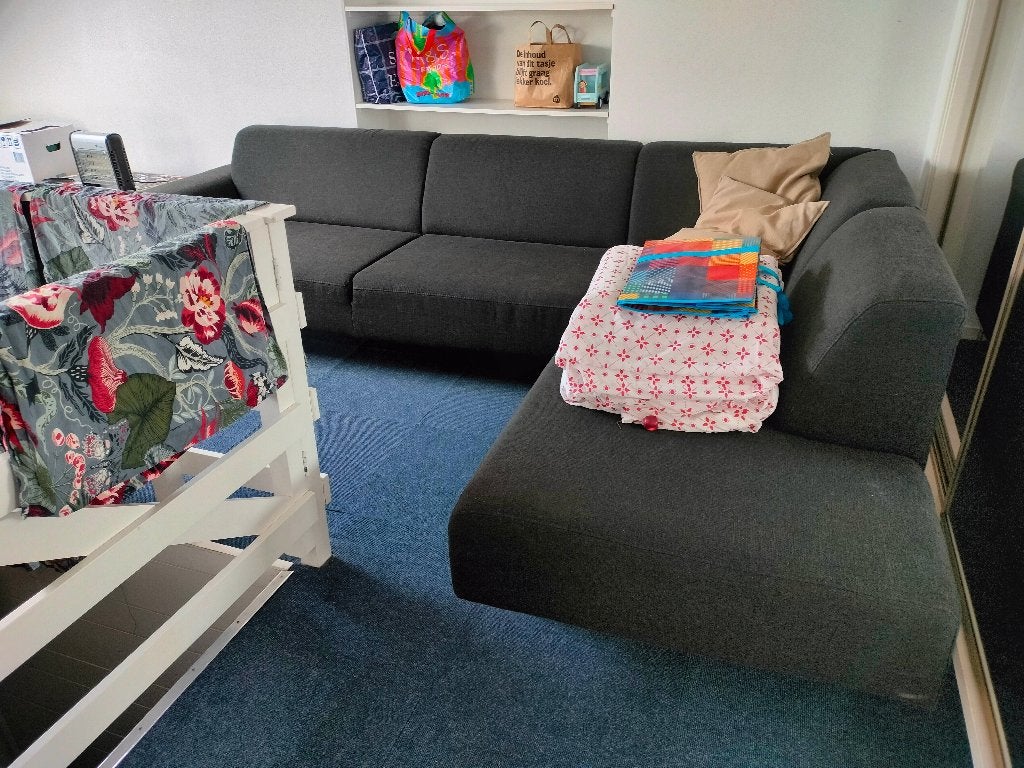 Hoekbank + hocker, Ophalen, 250 tot 300 cm, Gebruikt, Hoekbank
