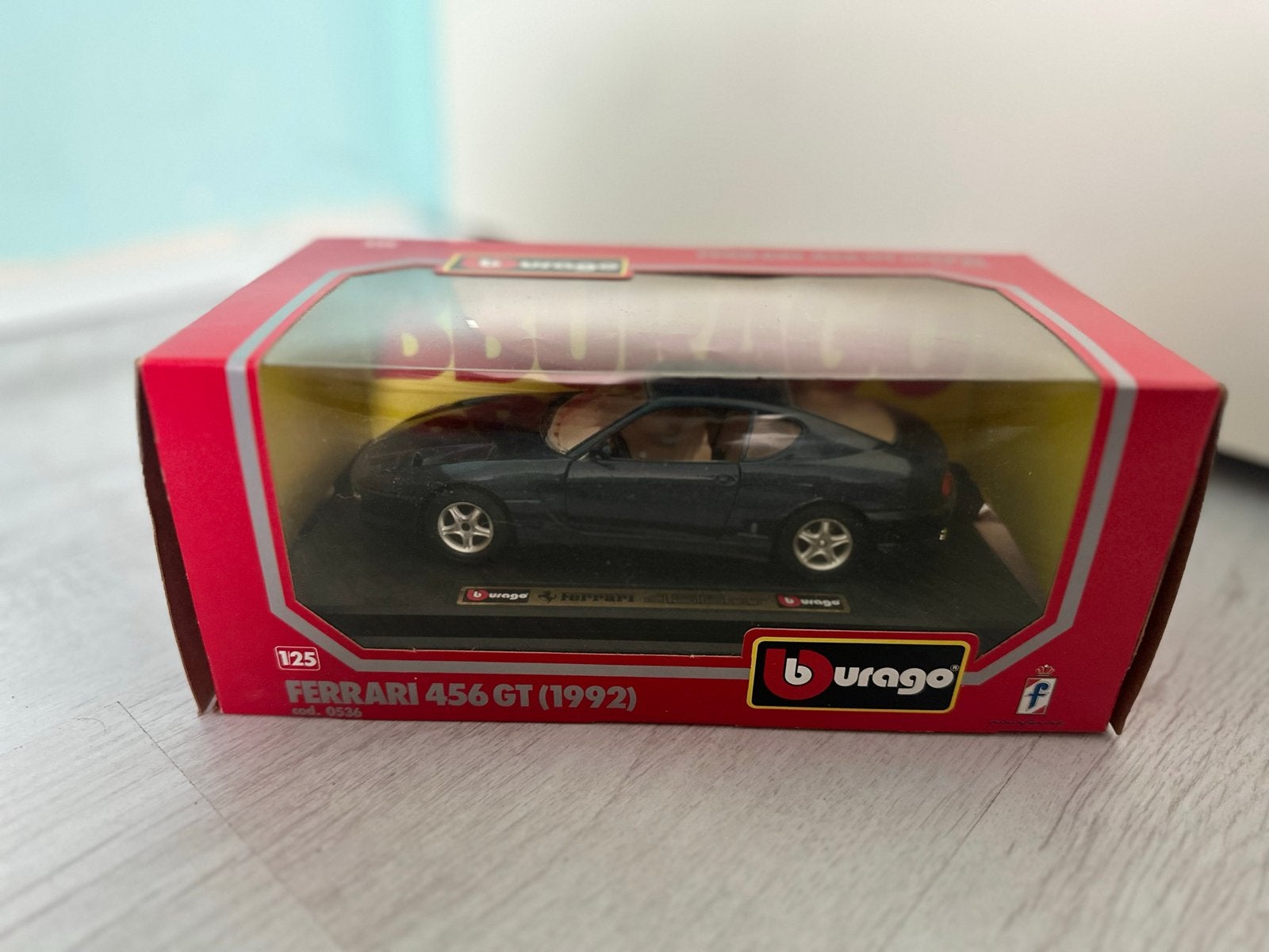 Burago Ferrari 456 GT (1992) 1:24, Ophalen of Verzenden, Nieuw, Auto, Bburago