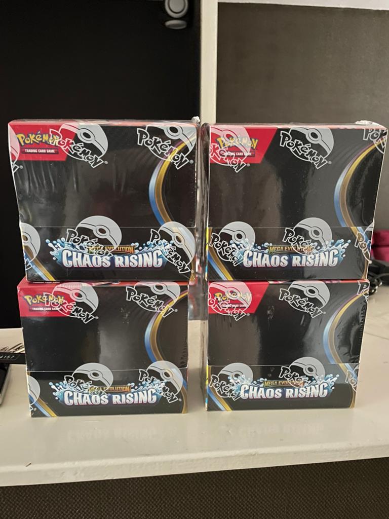 4x sealed chaos rising booster boxes, Diversen, Rommelmarktspullen, Ophalen of Verzenden, Nieuw