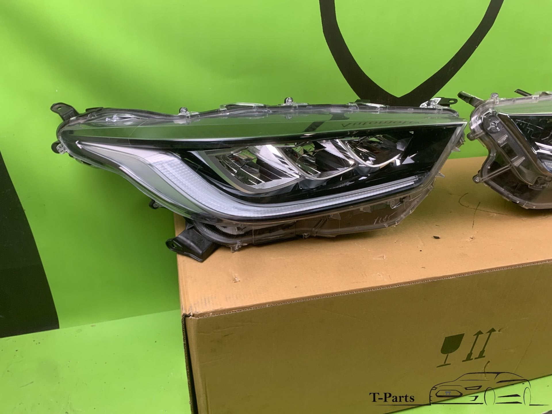 toyota yaris koplamp rechts 81110K0080 mazda 2, Auto-onderdelen, Info@toyota.co.jp, Nieuw, Toyota Motor Corporation, Toyota