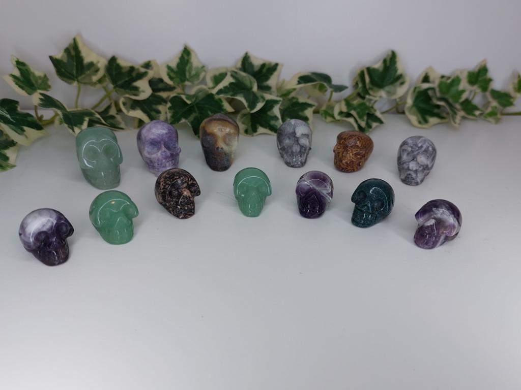 13 mini human skulls, Sieraden, Tassen en Uiterlijk, Edelstenen, Nieuw, Ophalen of Verzenden