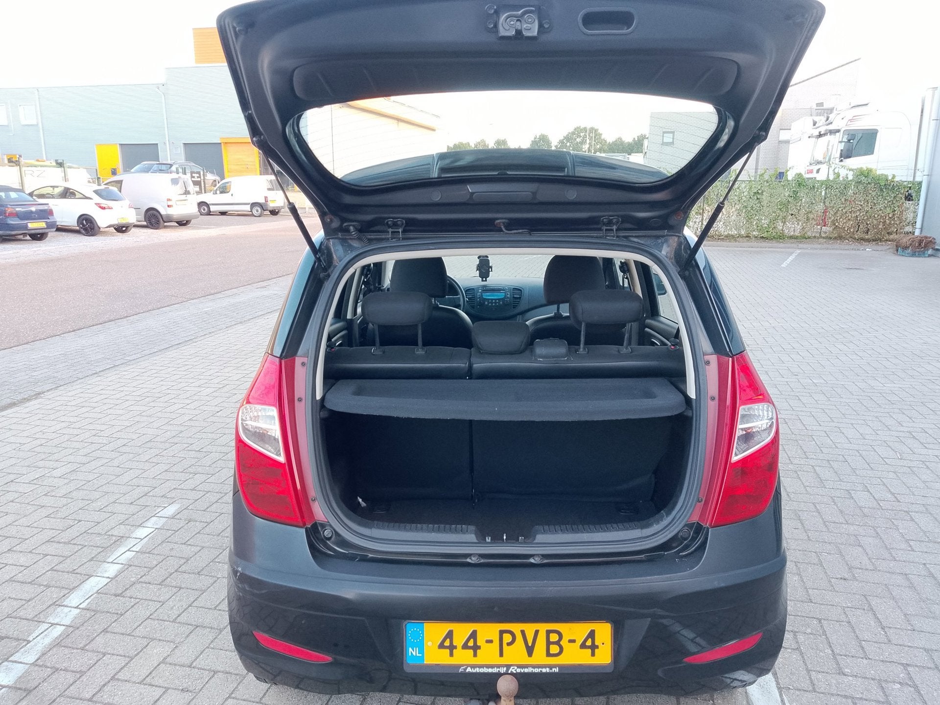 Foto 8 van Hyundai I10 1.1 i-Drive Cool