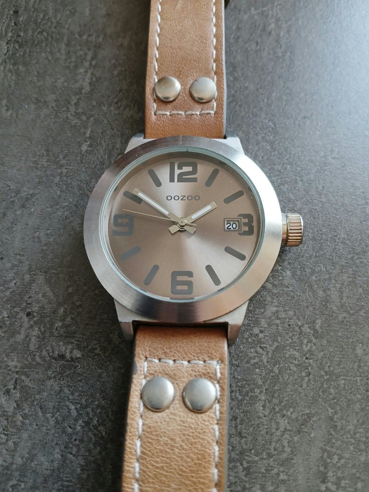 Ooozoo horloge met leren bandje, Ophalen of Verzenden