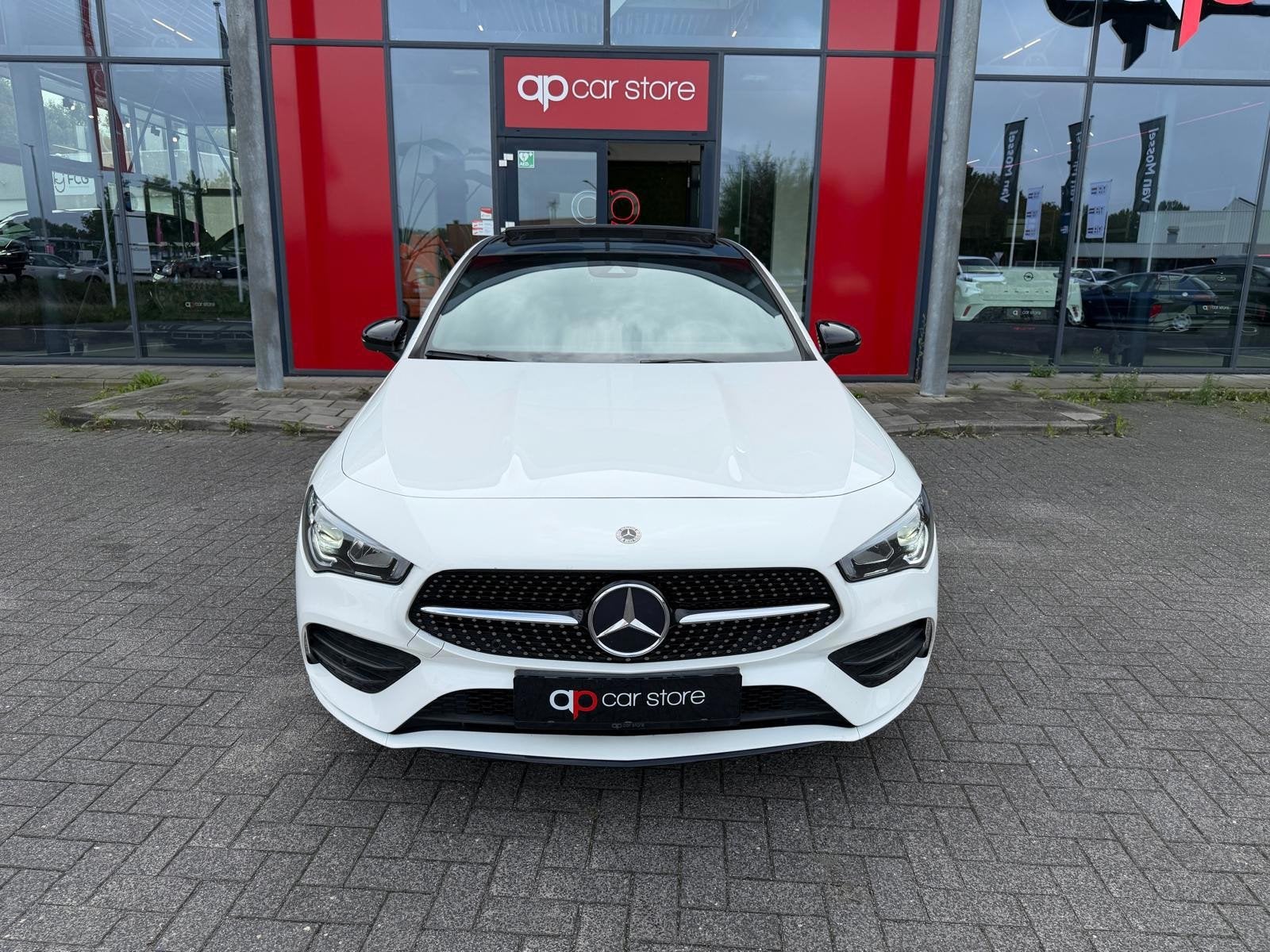 Mercedes-Benz CLA-klasse 250 e Hybride AMG Night pakket Pano, Auto's, Gebruikt, Zwart, 4 cilinders, 160 pk