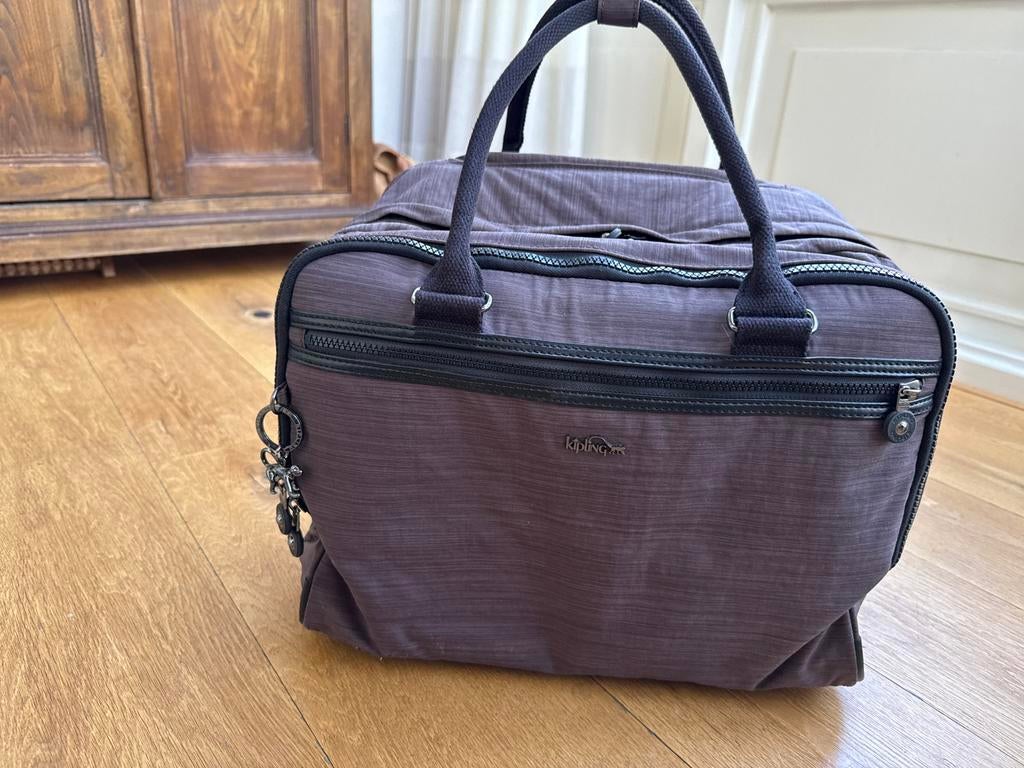 Kipling laptop tas/trolley, Computers en Software, Laptoptassen, Zo goed als nieuw, Trolleytas, 15 inch, Overige merken, Gevoerd laptopvak