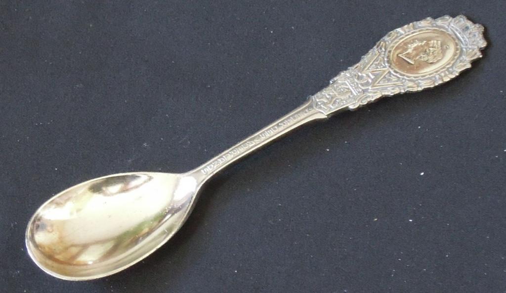 Nr L5: Verzilverde Wilhelmina jubileumlepel 1898-1948, Verzamelen, Koninklijk Huis en Royalty, Gebruikt, Tweedehands onbekend.