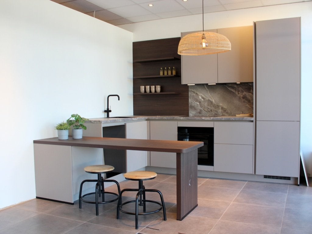 AF1 Moderne hoekkeuken eettafel en kokend watersysteem, Ophalen, Waldstraße 53-57, 33415 Verl  Duitsland, Hoekkeuken, Nobilia-Werke J. Stickling GmbH & Co. KG