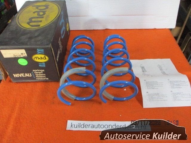 Hulpveren set Toyota Carina T17  Camry V2  MAD 36-015-8  HV3, -, Nieuw, Ophalen of Verzenden, Toyota