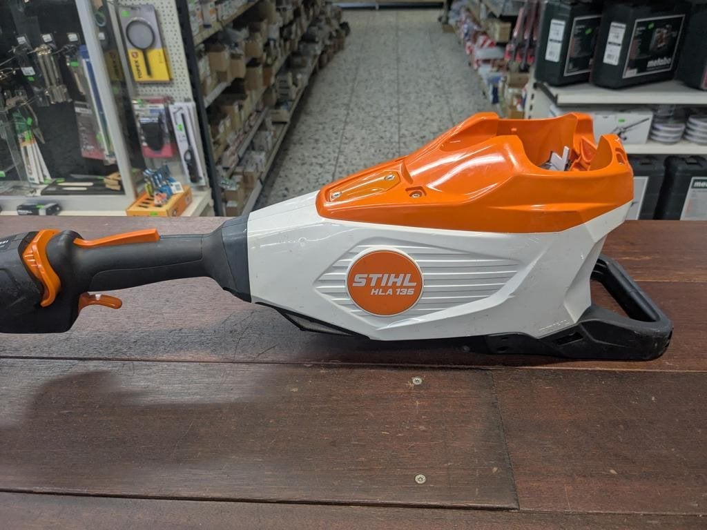 Stihl HLA 135 stokheggenschaar DEMO ( VOLLEDIGE GARANTIE), Tuin en Terras, Ophalen, Zo goed als nieuw, Accu, Stihl