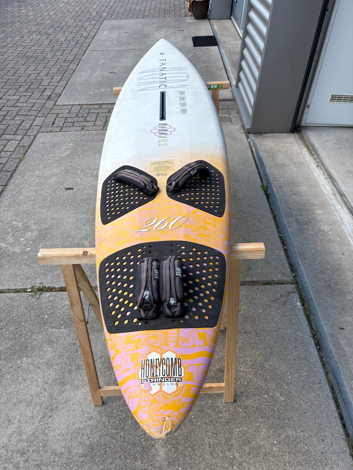 Fanatic Mamba 260 Windsurfplank - 80 liter, Watersport en Boten, Ophalen, Met voetbanden, 250 tot 300 cm, Gebruikt
