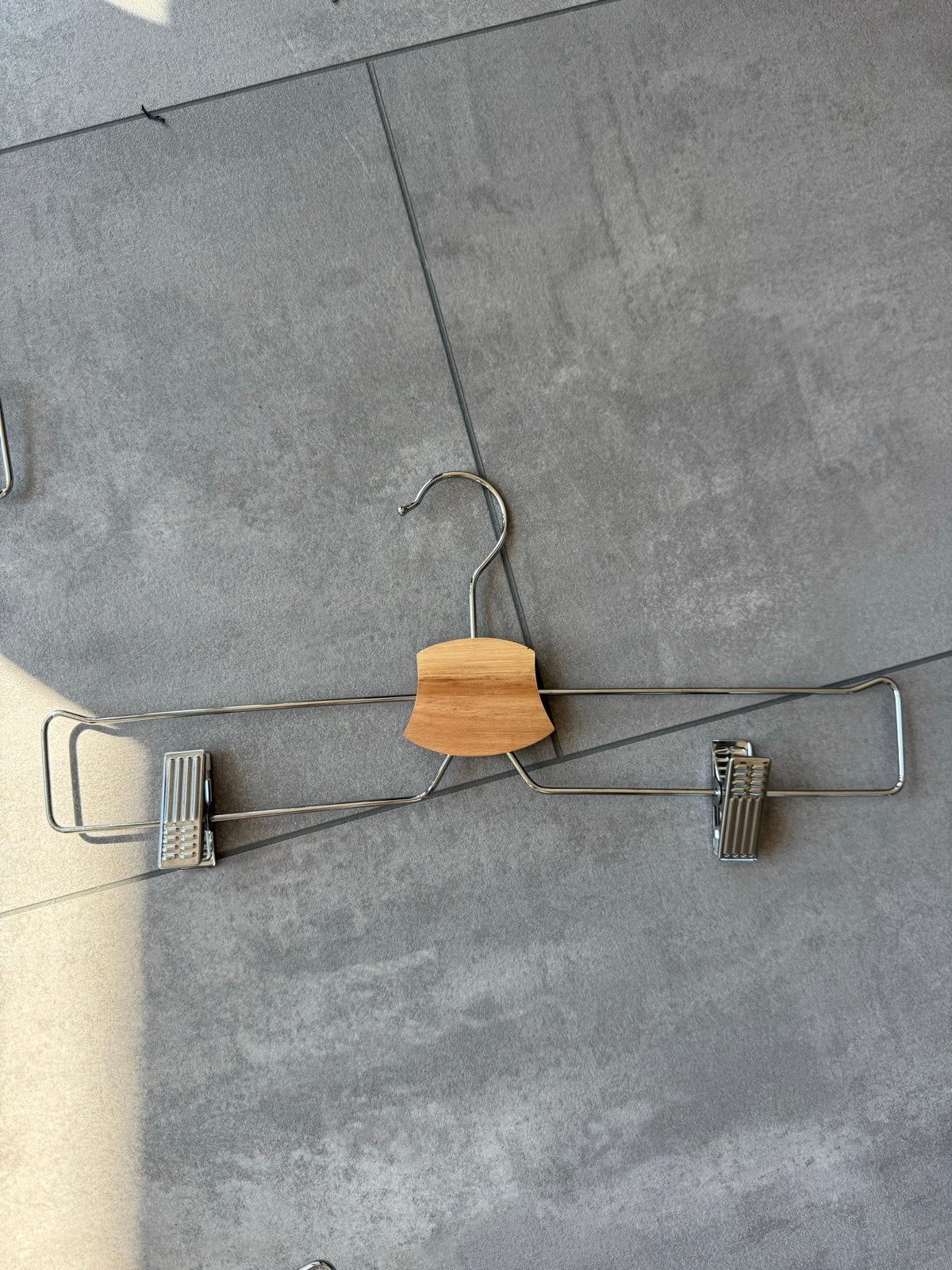160+ IKEA broekhangers - Metaal en Hout, Kleding | Dames, Kledinghangers, Ophalen of Verzenden, Gebruikt, Metaal, Volwassenen