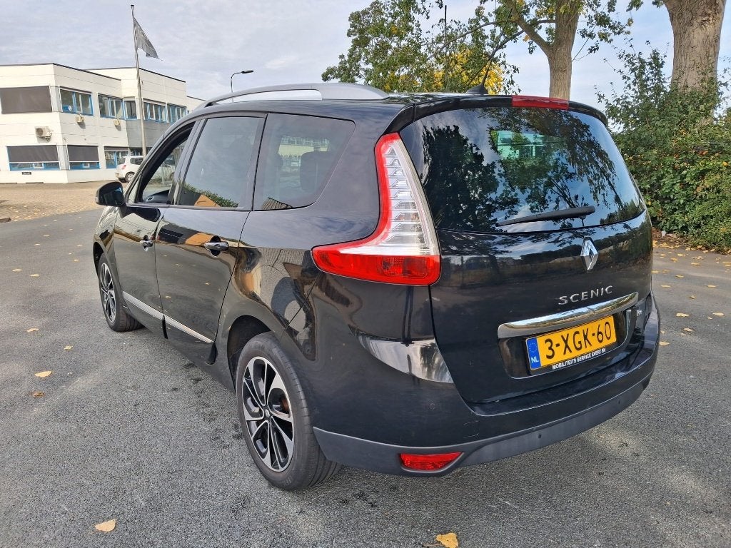 Foto 8 van Renault Grand Scenic 1.2 TCE 97KW 7P 2014 Zwart