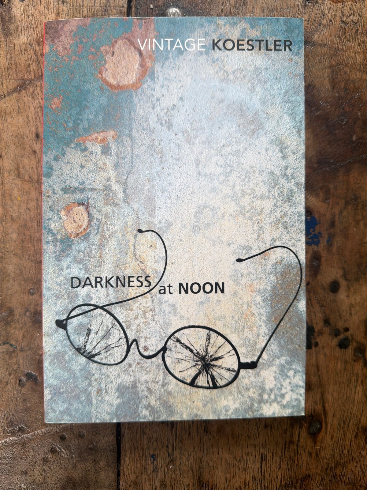 Darkness at Noon - Arthur Koestler (Vintage Classics), Ophalen of Verzenden, Zo goed als nieuw, Europa overig