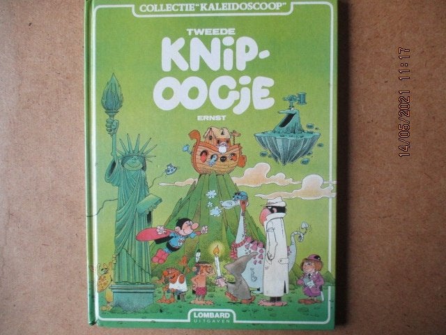 adv2251 knipoogje 2 - kaleidoscoop hc, Boeken, Eén stripboek, Ophalen, Gelezen