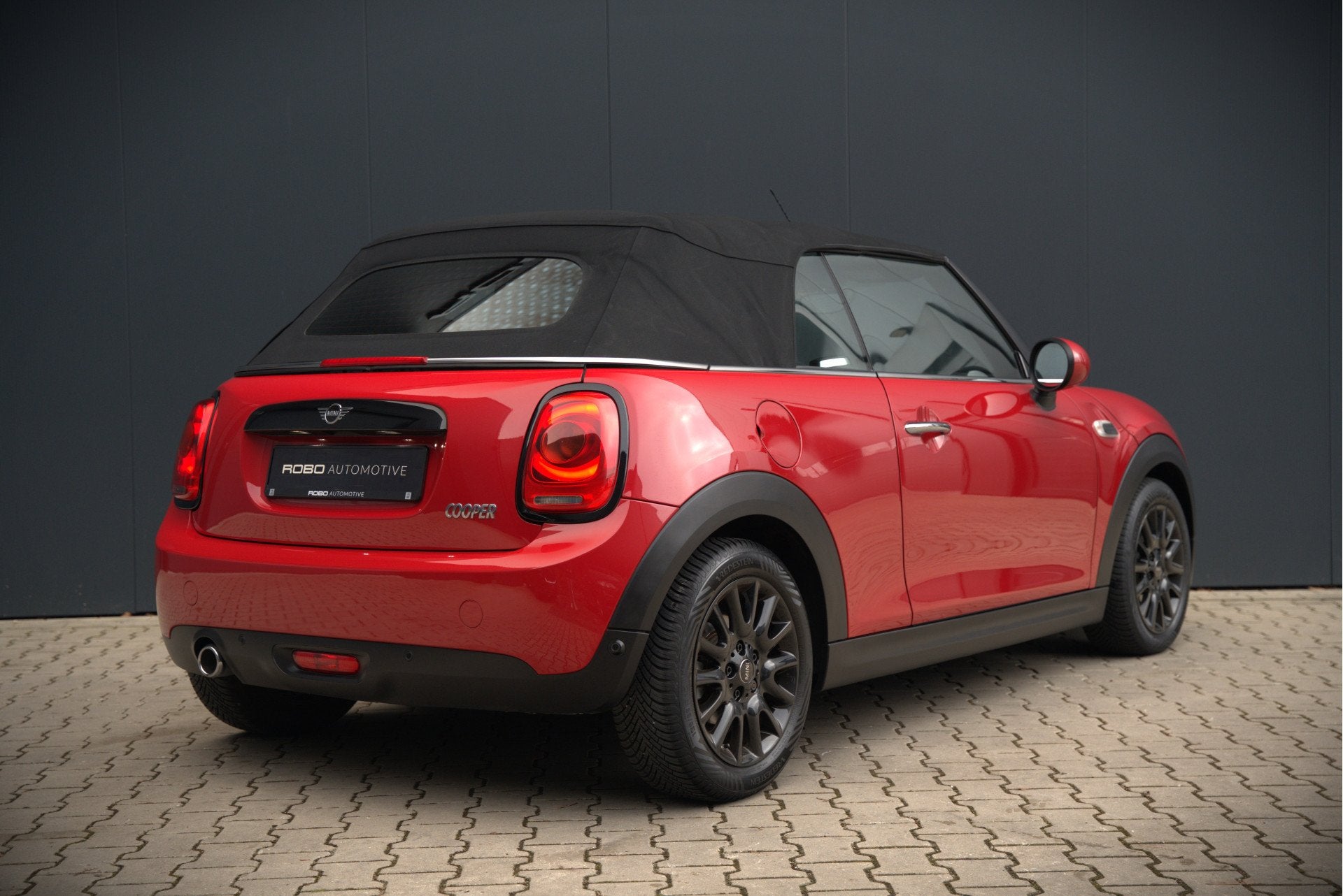 MINI Cabrio