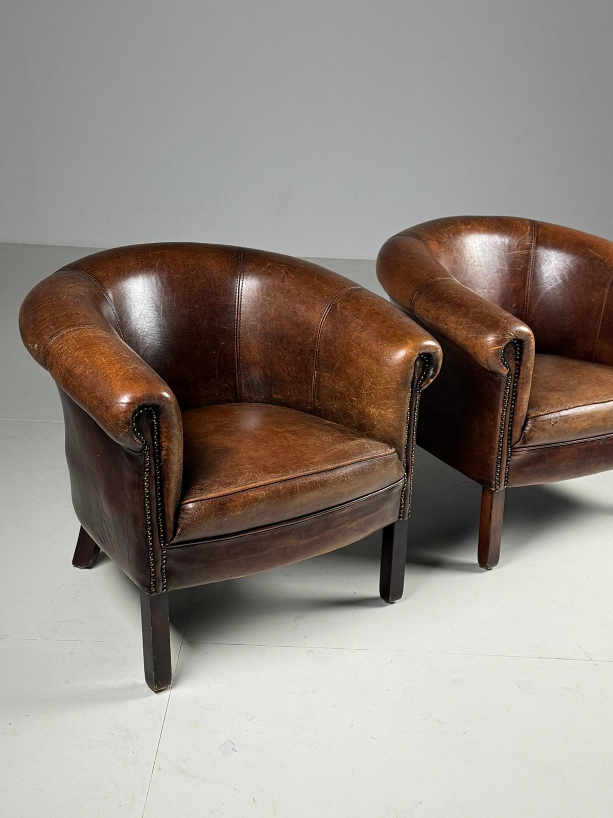 Collectie schapenleren fauteuils en banken, Ophalen