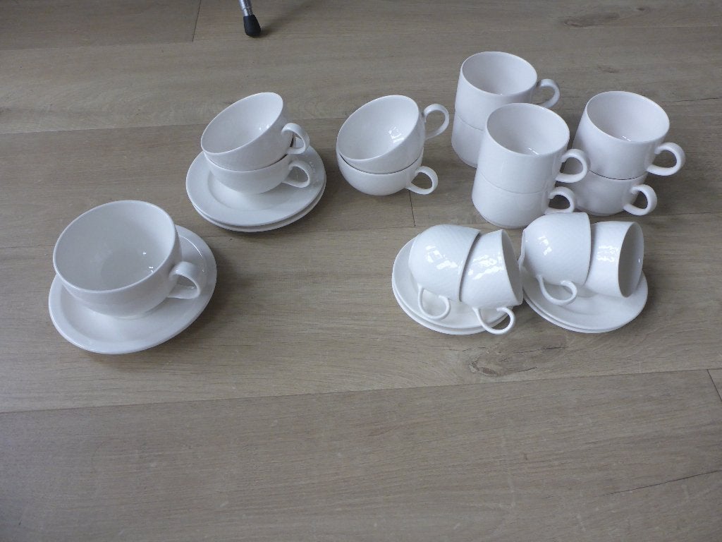 Serviesdelen villeroy & boch easy (tipo)., Klassiek, Ophalen of Verzenden, Zo goed als nieuw, Porselein