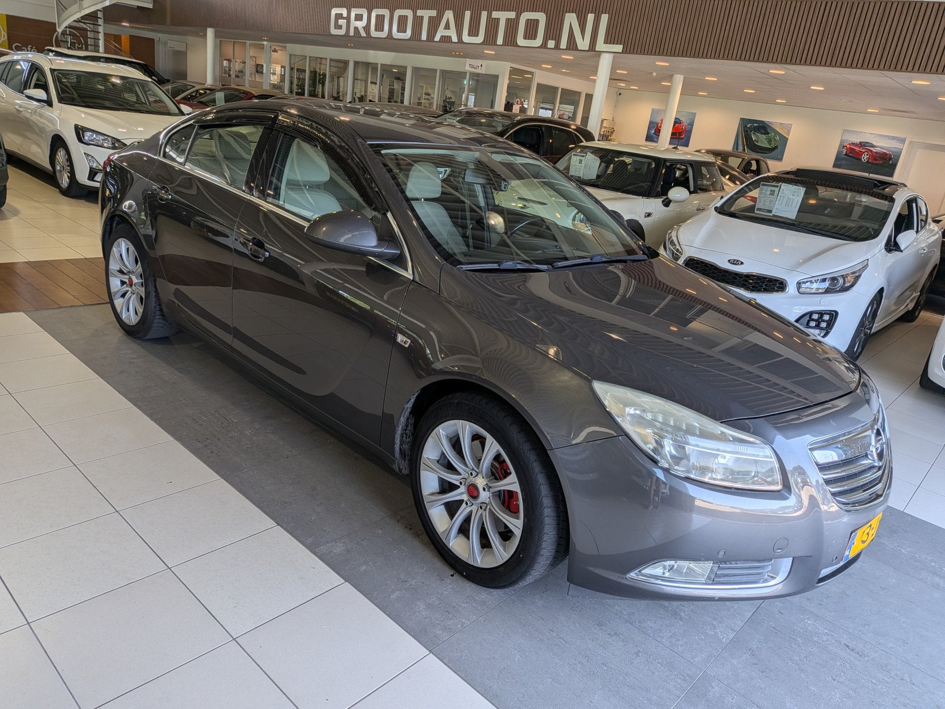 Opel Insignia 2.0 T Business Automaat, Airco, Cruise Control, Gebruikt, Beige, 4 cilinders, Parkeersensor