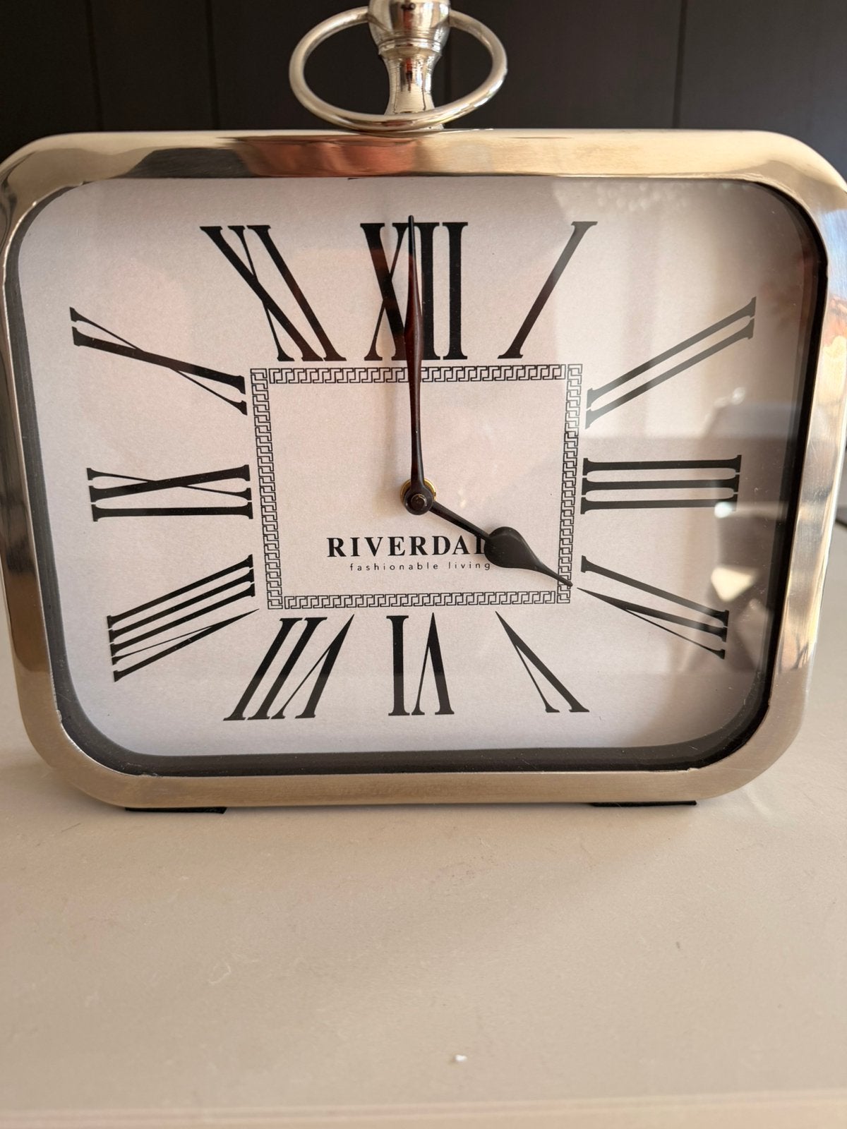 Prachtige Riverdale Tafelklok, Landelijk, Analoog, Ophalen of Verzenden, Zo goed als nieuw