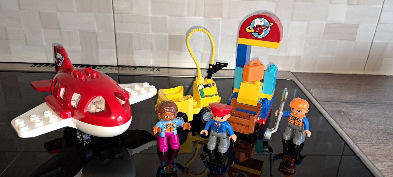 LEGO Duplo Vliegtuig en Luchthaven Set, Ophalen of Verzenden, Gebruikt, Overige merken
