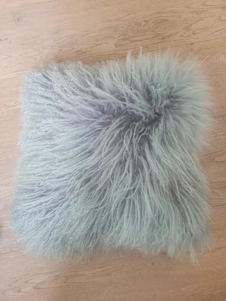 Echt schapenvacht kussens lang haar krul grijs blauw, Ophalen of Verzenden, Zo goed als nieuw, Overige kleuren, Vierkant