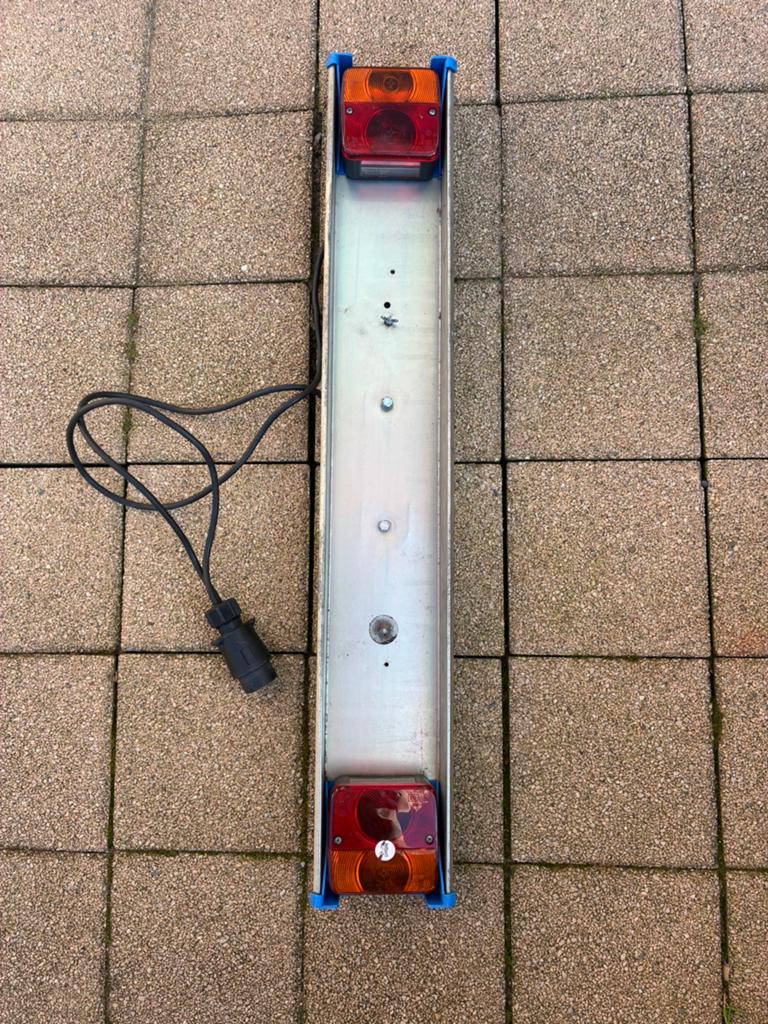 Verlichtingsbalk voor aanhangwagen of fietsdrager., Verzenden, Gebruikt