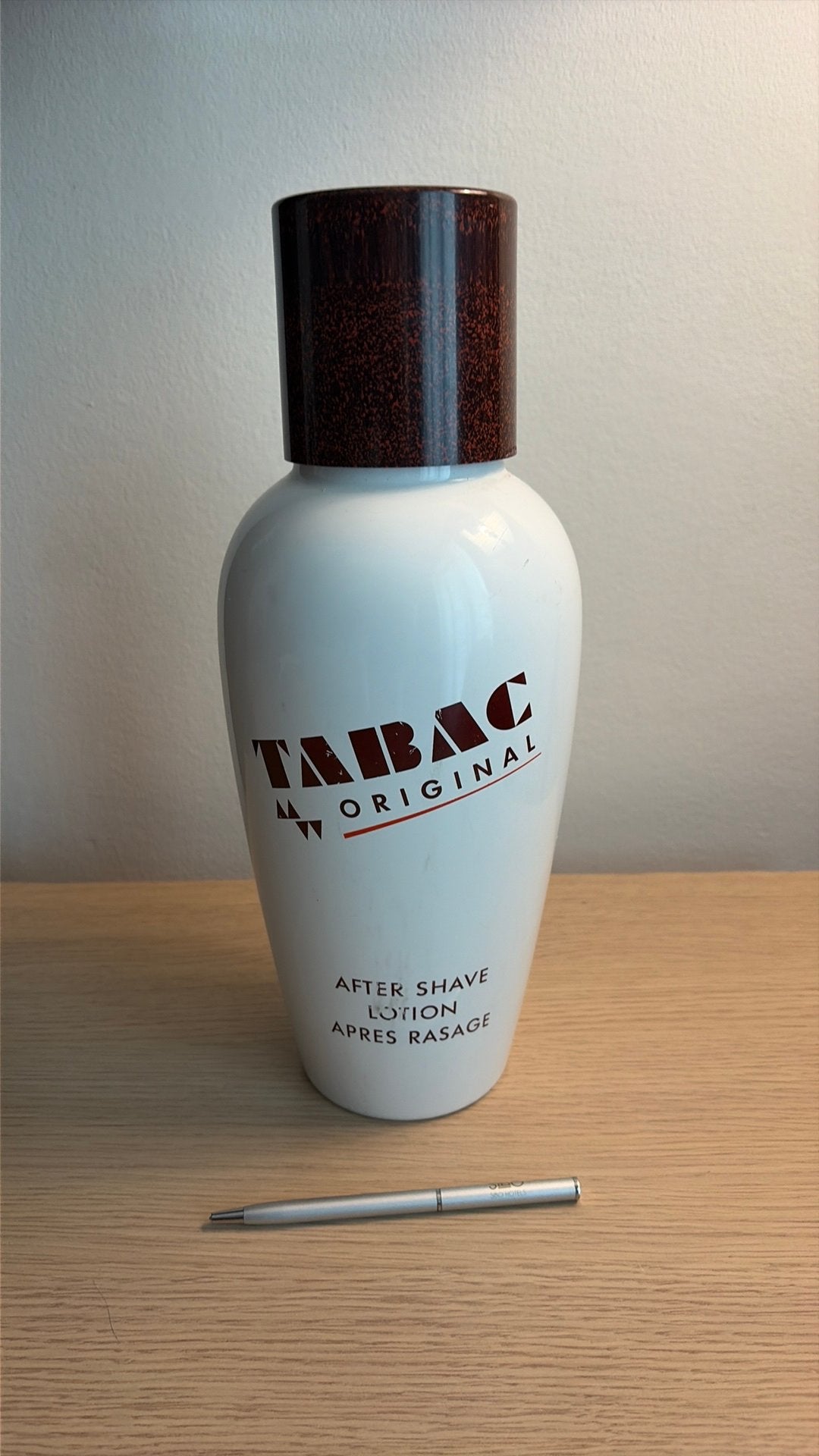 Reclame object mega Tabac after shave fles winkel display, Verzamelen, Merken en Reclamevoorwerpen, Verzenden, Zo goed als nieuw