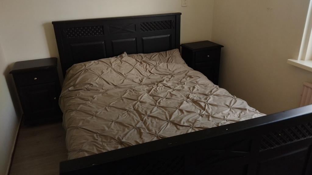 Gratis tweepersoons bed 1.40 breed, Huis en Inrichting, Slaapkamer | Bedden, Gebruikt, Wit, Tweepersoons, Hout