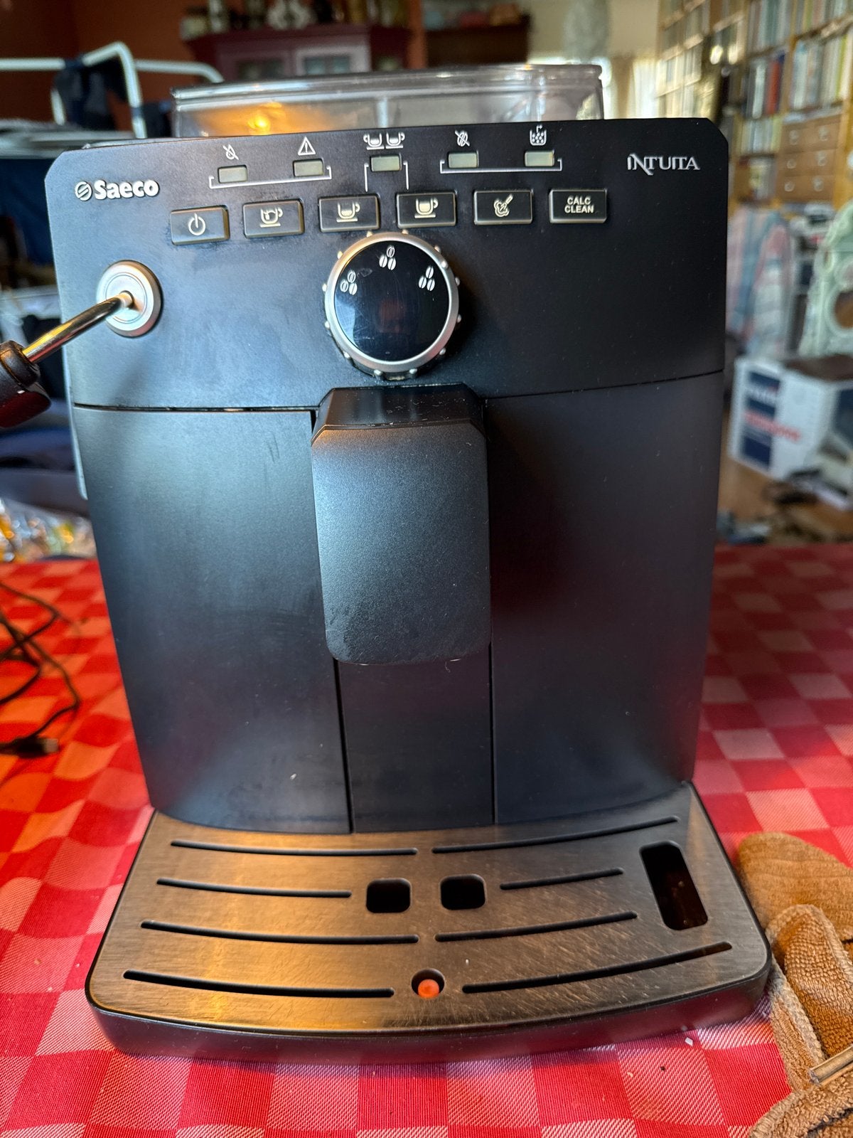 Saeco Intuita volautomatische espressomachine, Ophalen, Afneembaar waterreservoir, Gebruikt, Espresso apparaat
