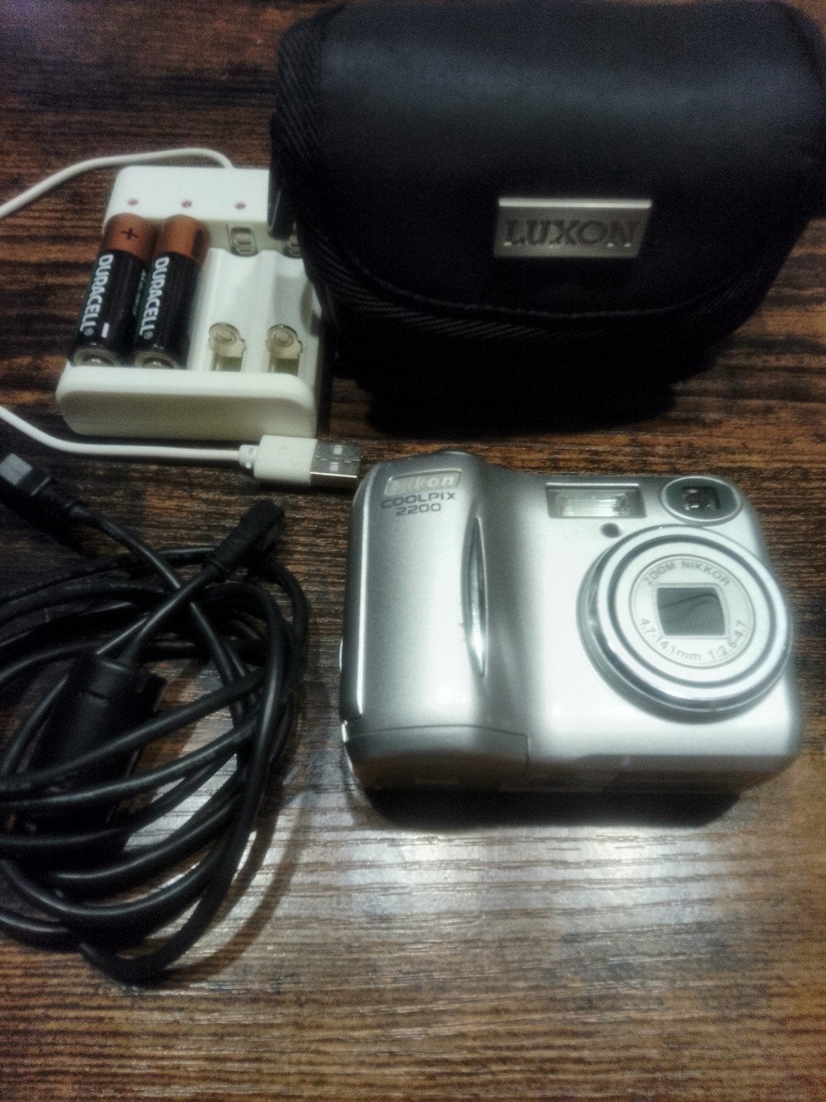 Nikon Coolpix 2200 Digitale Camera met Accu's en Tasje, Ingebouwde flitser, Gebruikt, Cameratas, Ophalen of Verzenden