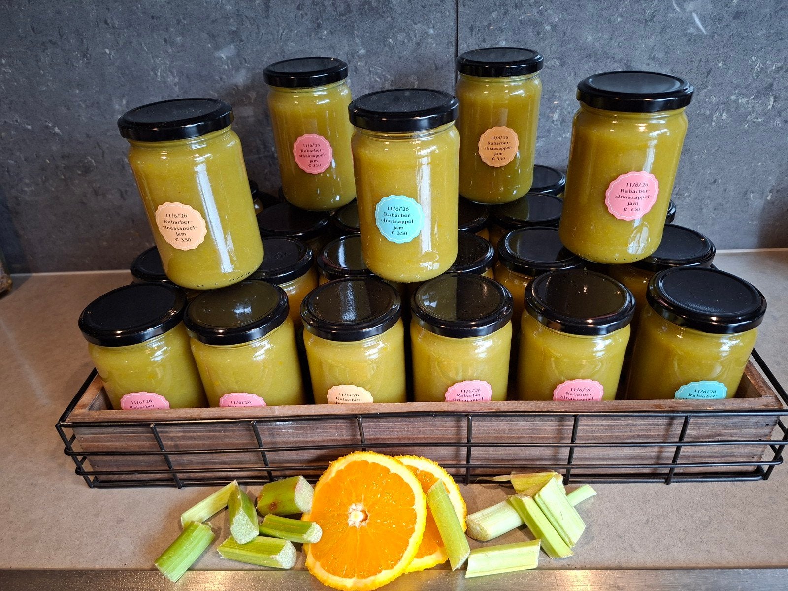 Rabarber-sinaasappeljam van biologische planten en fruit, Diversen, Ophalen of Verzenden