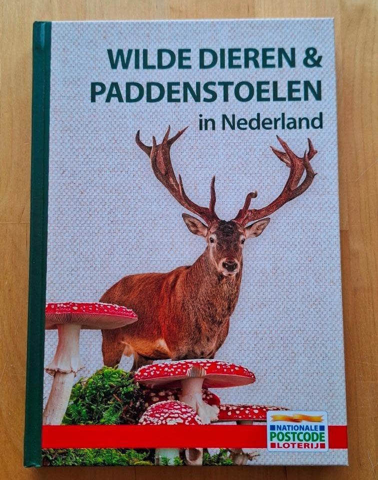 Wilde dieren & paddenstoelen in Nederland deel 5, Boeken, Ophalen of Verzenden, Nieuw, Natuur algemeen, Nationale Postcode Loterij