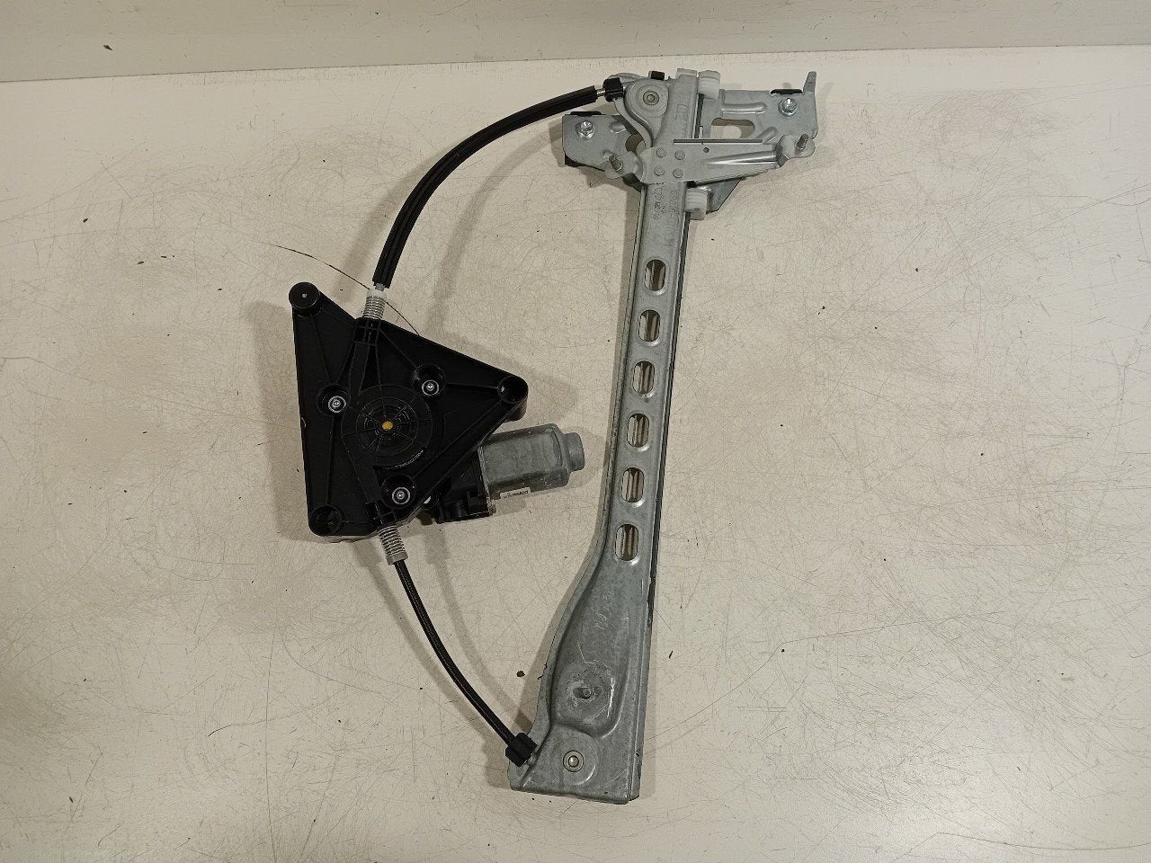 Raammechaniek elektrisch rechts voor Toyota Aygo, Auto-onderdelen, Ruiten en Toebehoren, Onderdelen@venauto.nl, Van der Ven Autorecycling B.V.